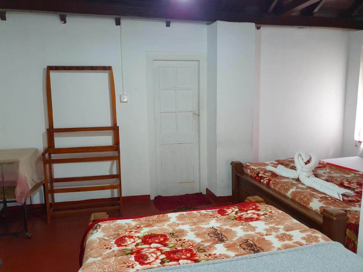 Ruchi House Hotel Nuwara Eliya Ngoại thất bức ảnh