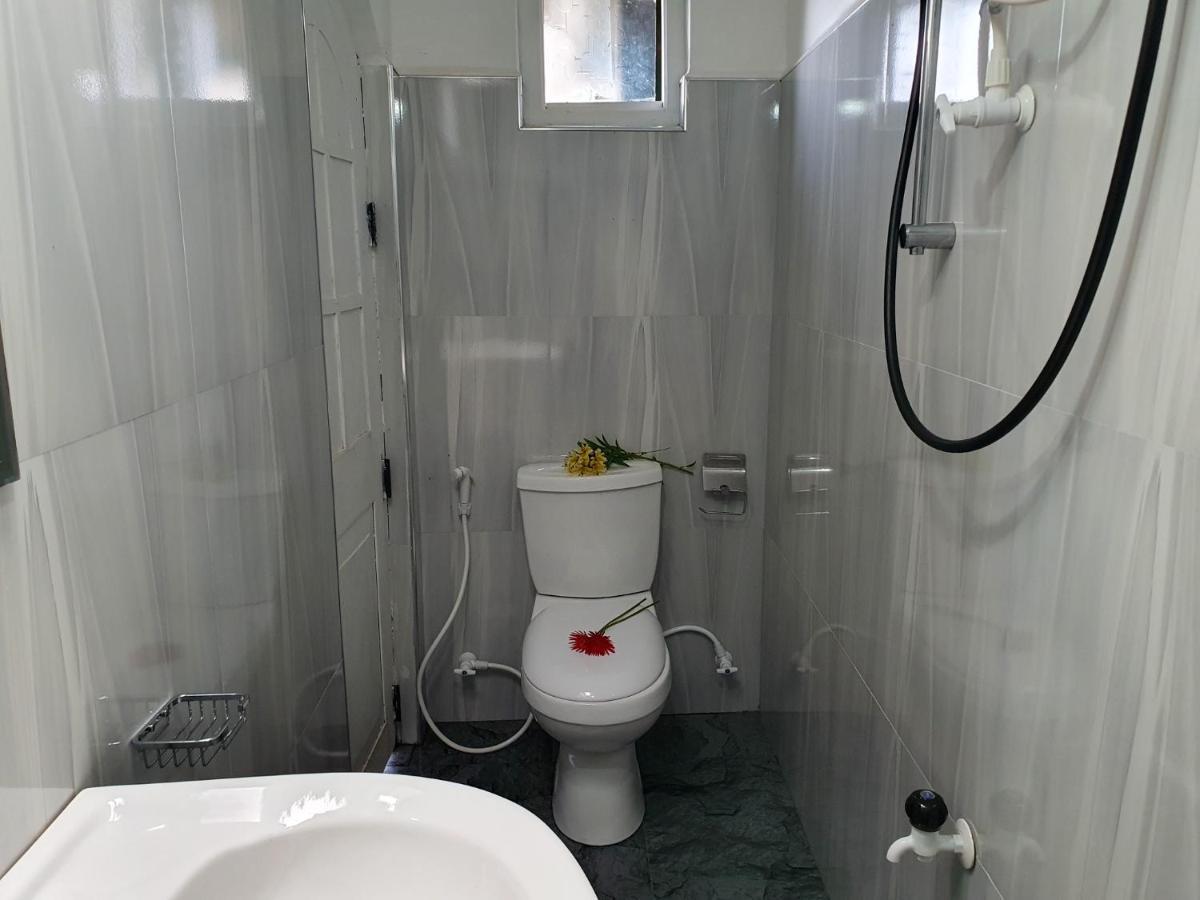 Ruchi House Hotel Nuwara Eliya Ngoại thất bức ảnh
