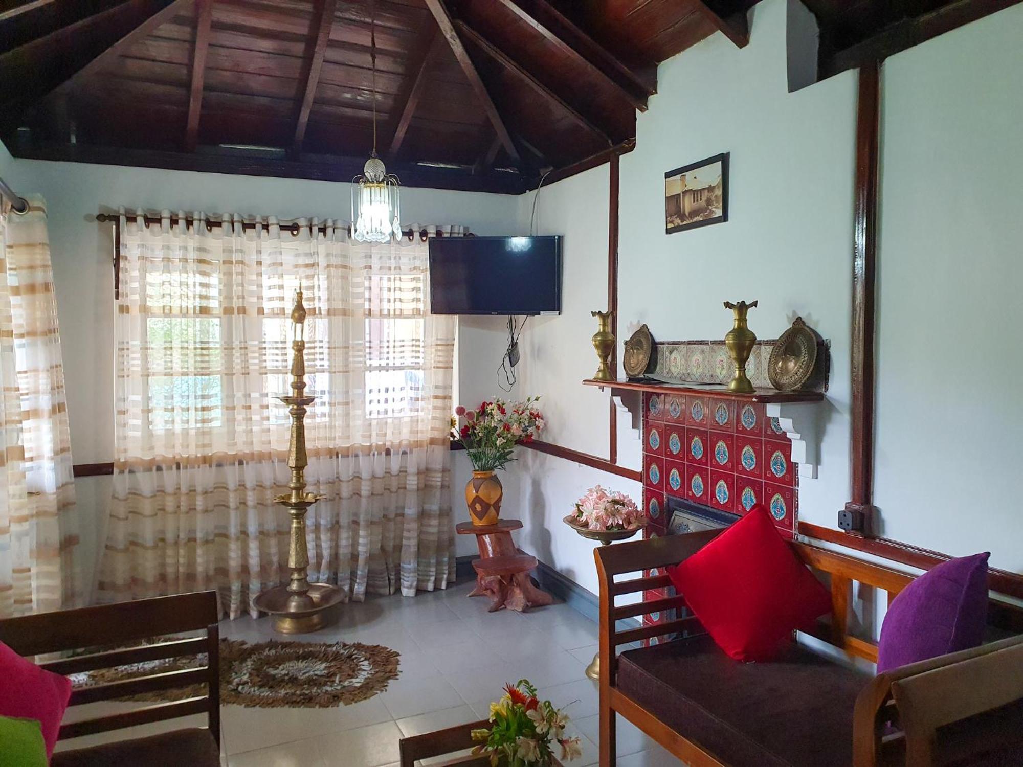 Ruchi House Hotel Nuwara Eliya Ngoại thất bức ảnh